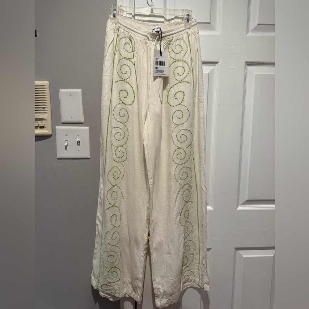 Cream Linen Pants with Green Swirl Embroidery